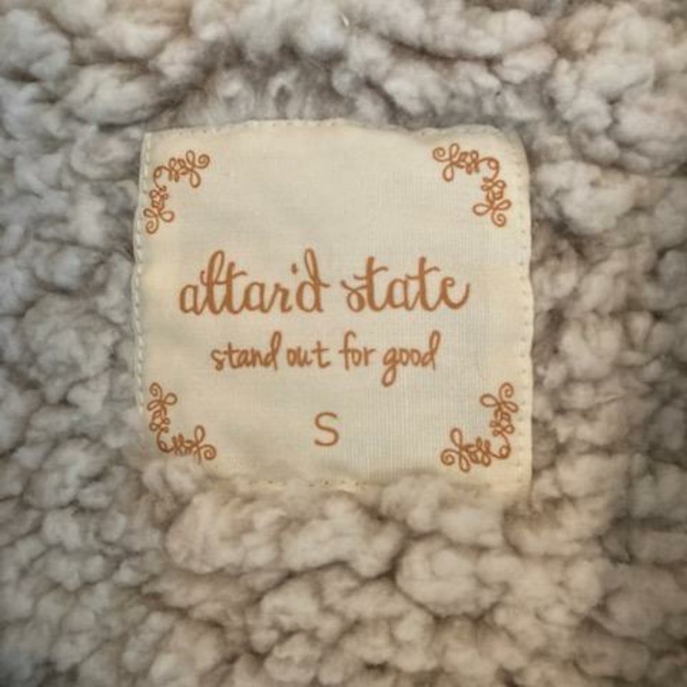 Altar'd State - Picture 5 of 5